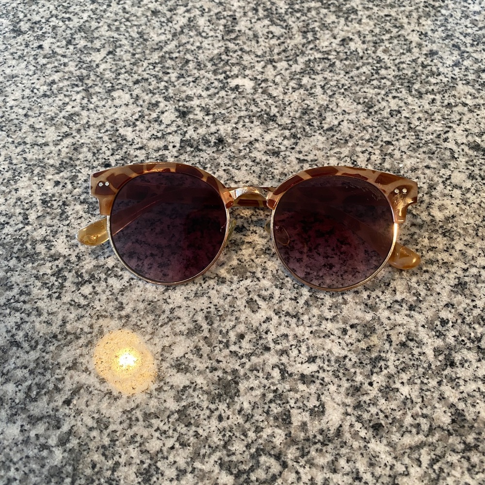 Half Horned Rim Round Boyfriend Style Tortoise Sunglasses